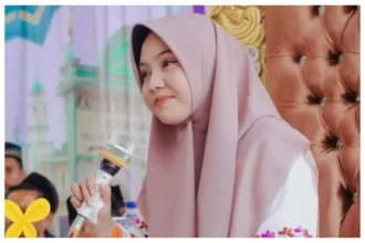 ustadzah mumpuni