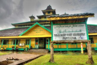 masjid-syarif abdurrahman