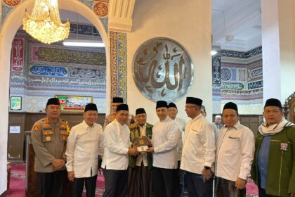 subuh keliling polda metro jaya