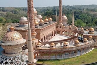 masjid unik bojonegoro