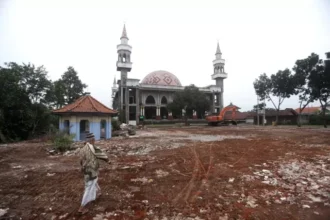 tanah masjid