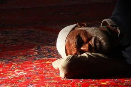 tidur di masjid